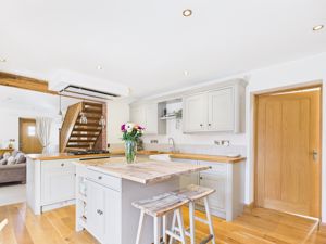 Photo 14- click for photo gallery